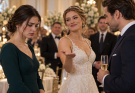 Au mariage de ma sœur, elle m’a présentée à son patron avec un sourire méprisant : « VOICI LA HONTE DE NOTRE FAMILLE. »